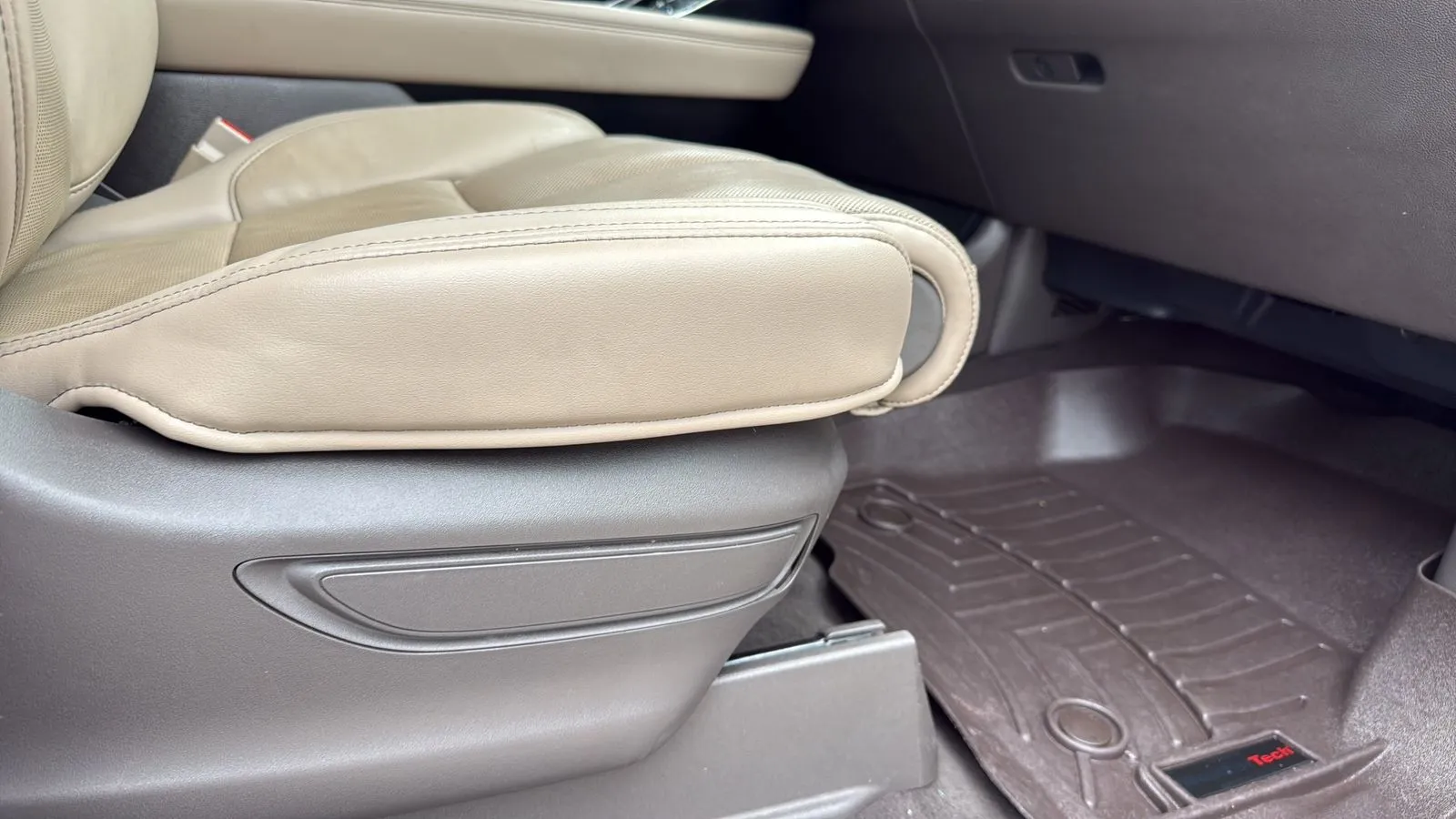 Lincoln Navigator L photo 24