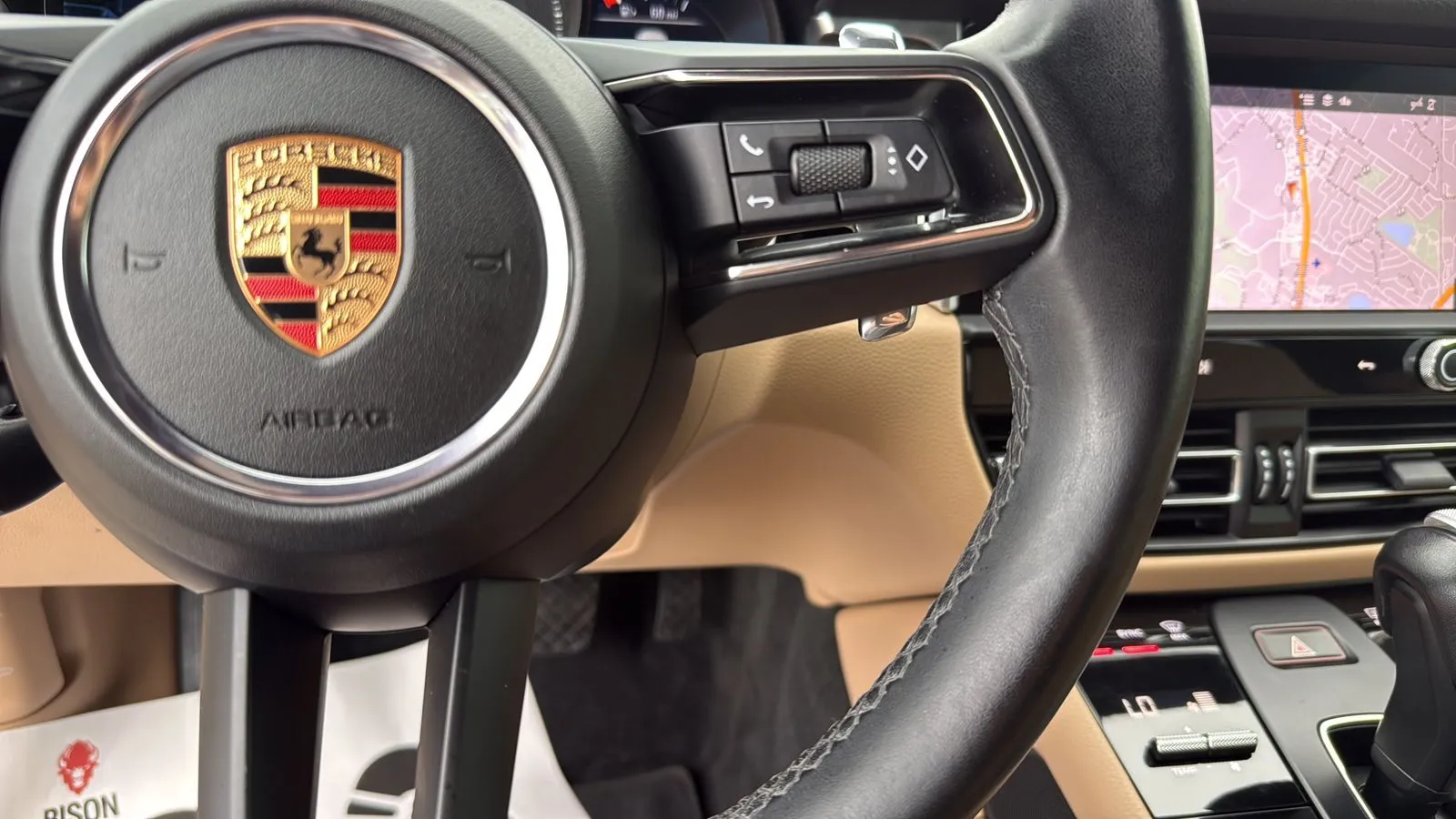 Porsche Macan photo 15