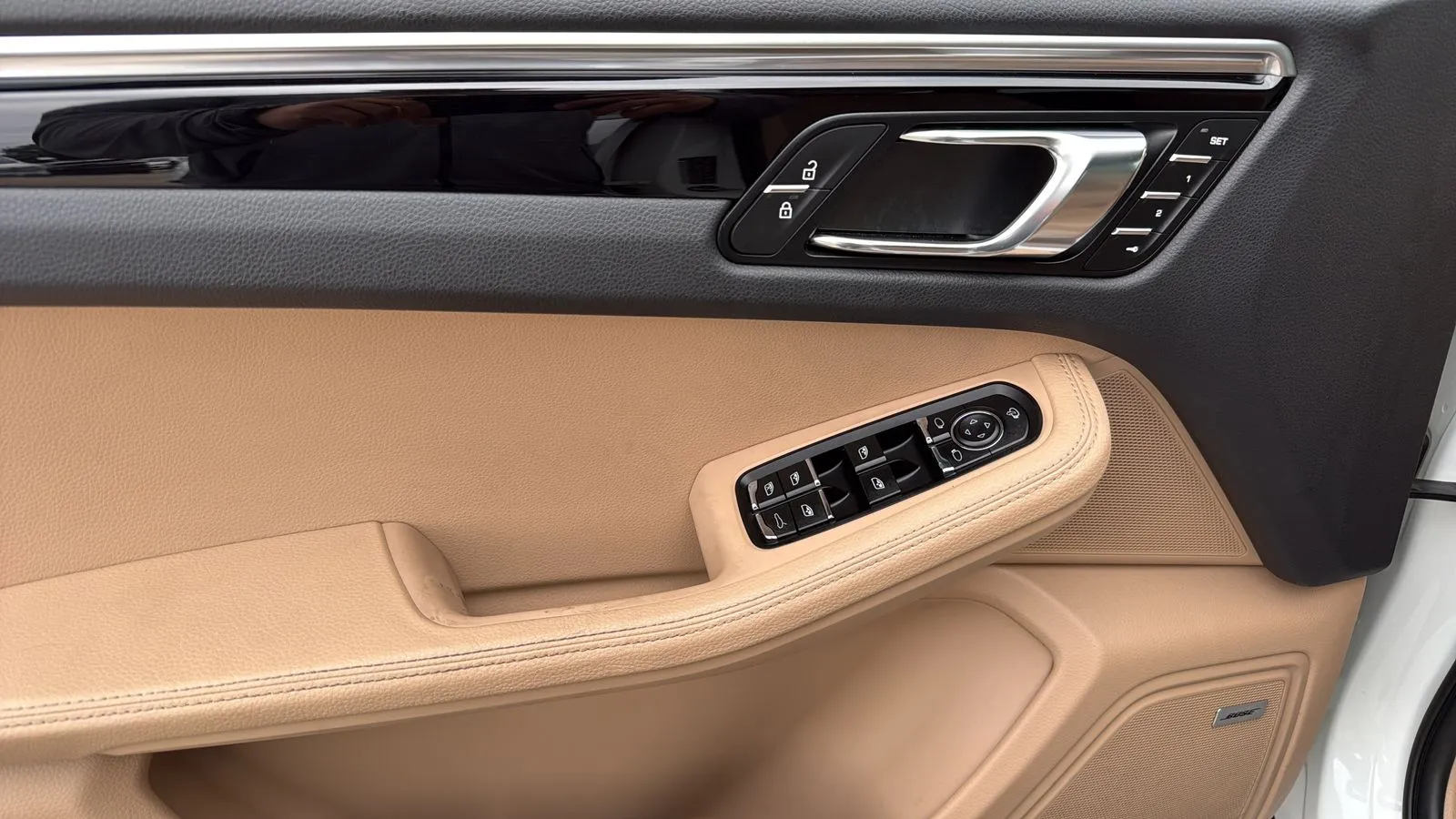 Porsche Macan photo 11