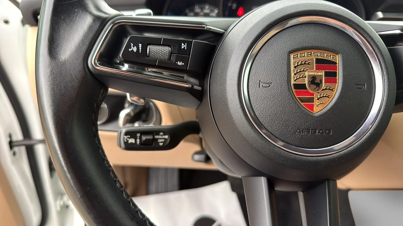 Porsche Macan photo 16