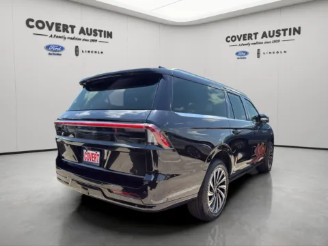 More photos of 2025 Lincoln Navigator L Black Label at Covert Ford Lincoln, TX