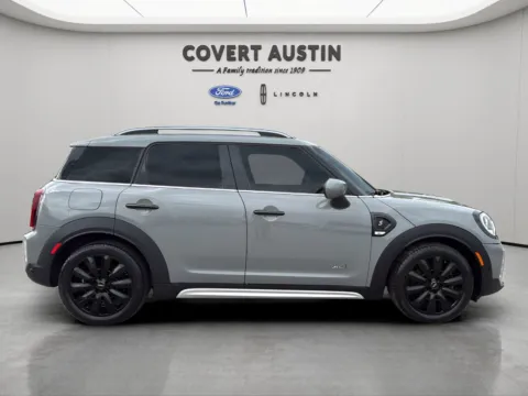More photos of 2021 MINI Cooper S Countryman Signature at Covert Ford, TX