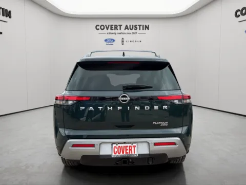 More photos of 2022 Nissan Pathfinder Platinum at Covert Ford Lincoln, TX