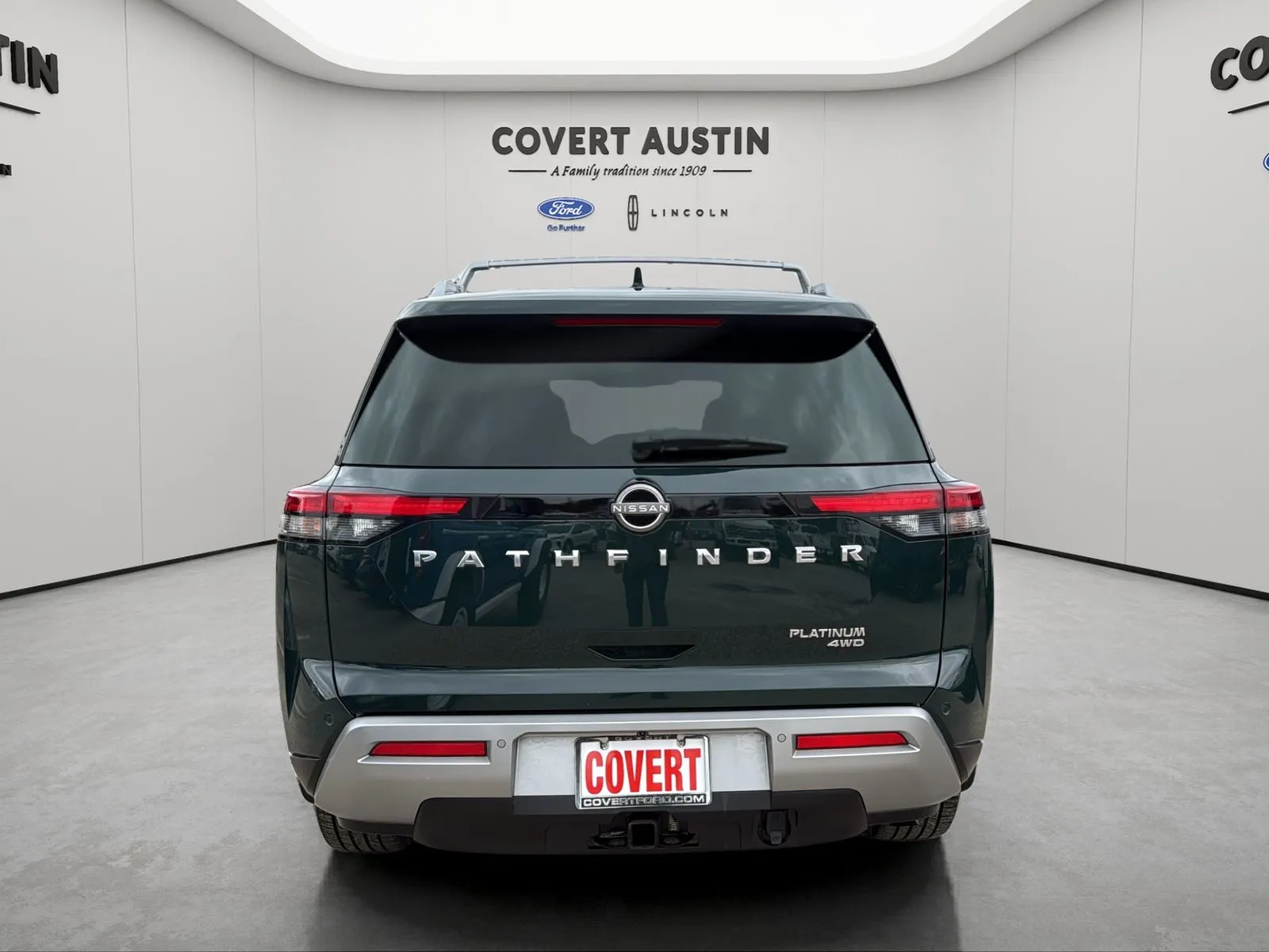 Nissan Pathfinder photo 4