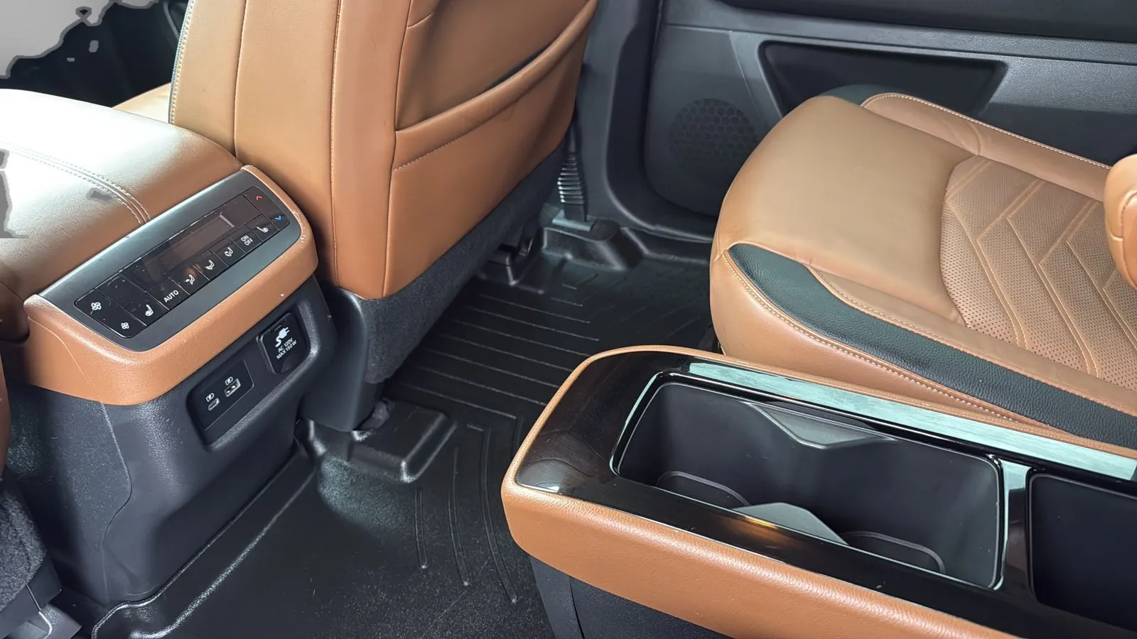 Nissan Pathfinder photo 27