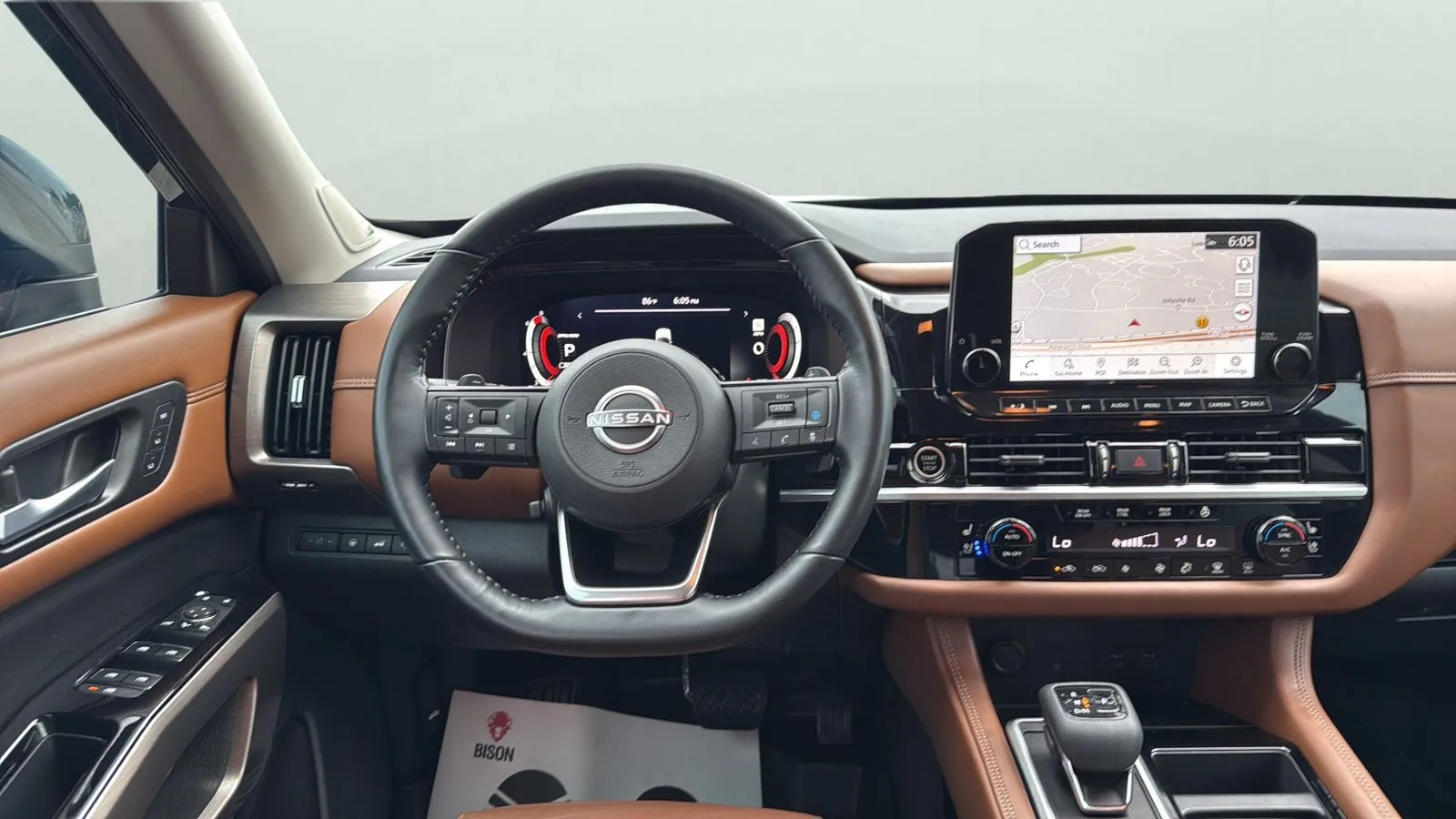 Nissan Pathfinder photo 12