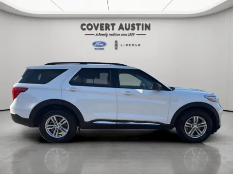 More photos of 2023 Ford Explorer XLT at Covert Ford Lincoln, TX