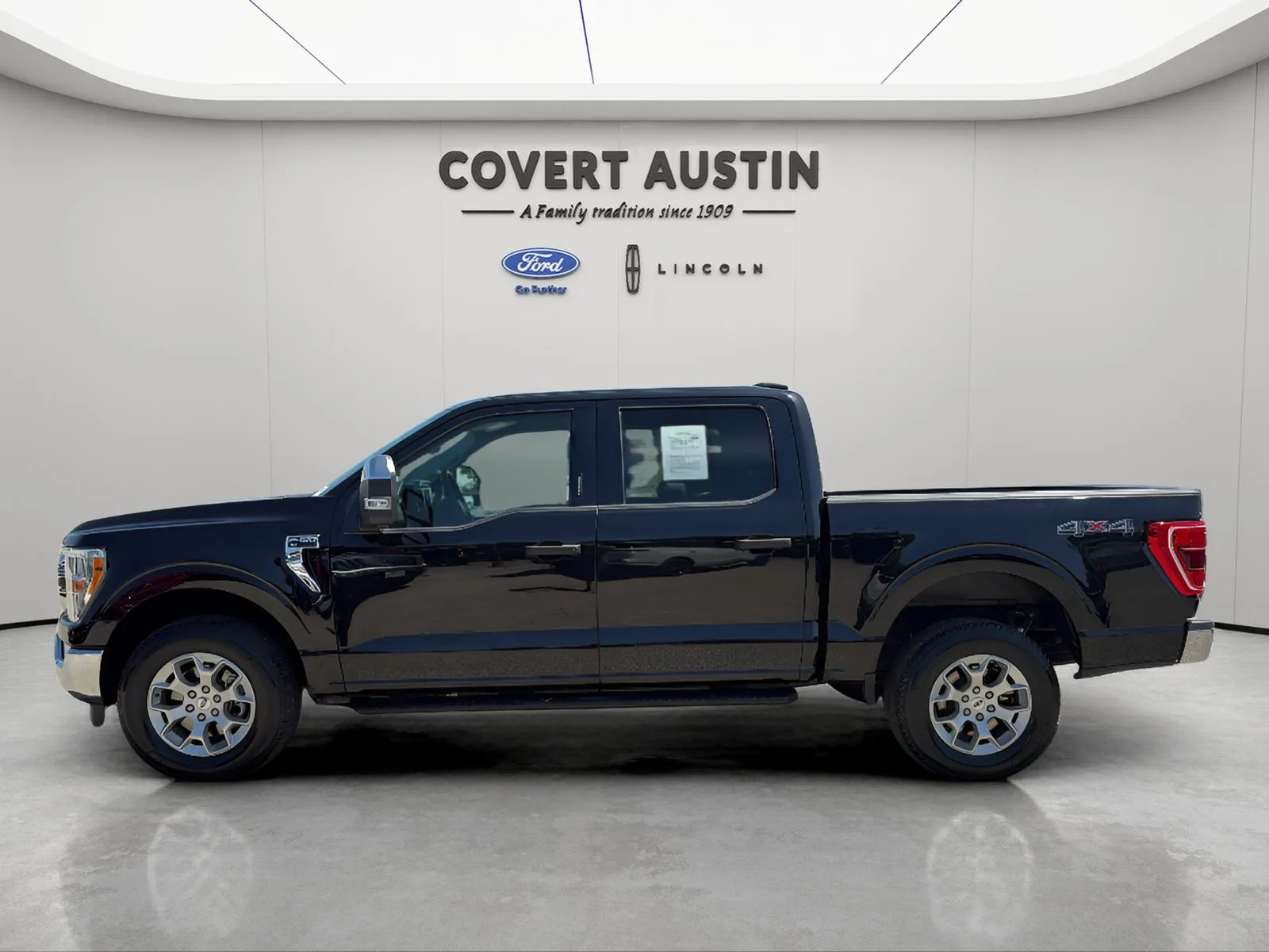 Ford F-150 photo 2