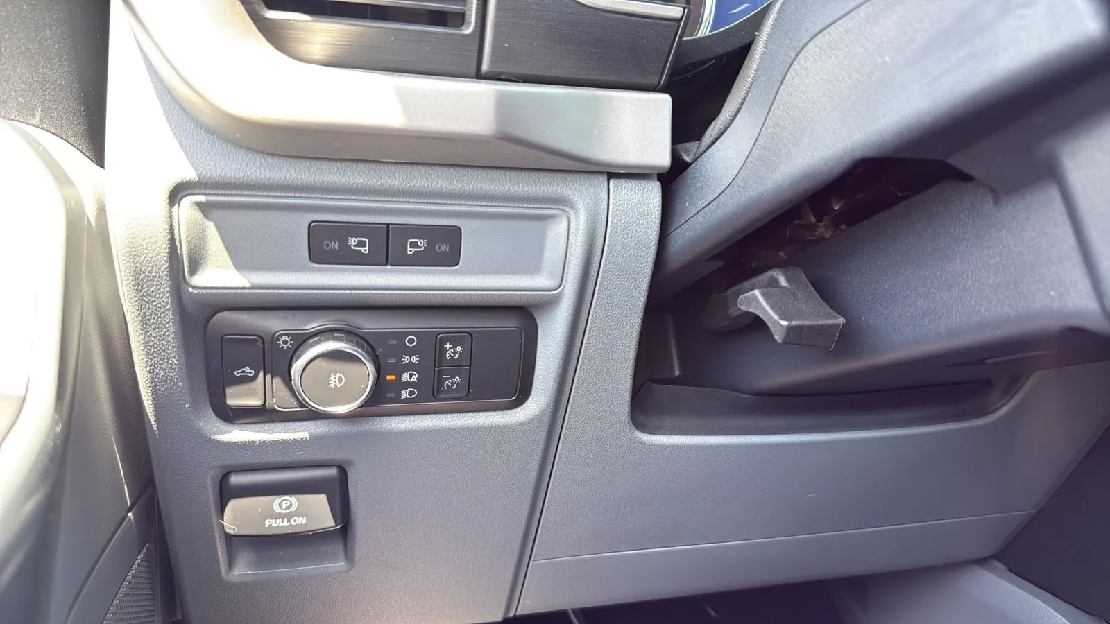 Ford F-150 photo 17