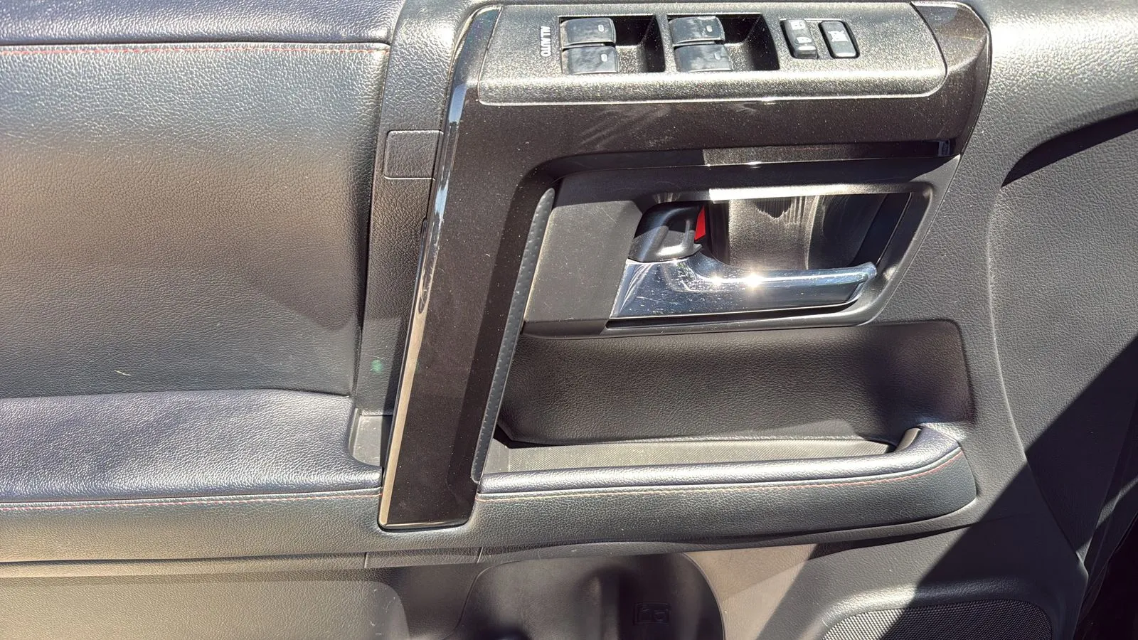 Toyota 4Runner photo 10