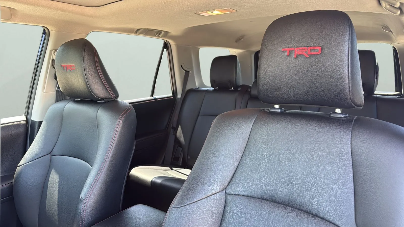 Toyota 4Runner photo 8