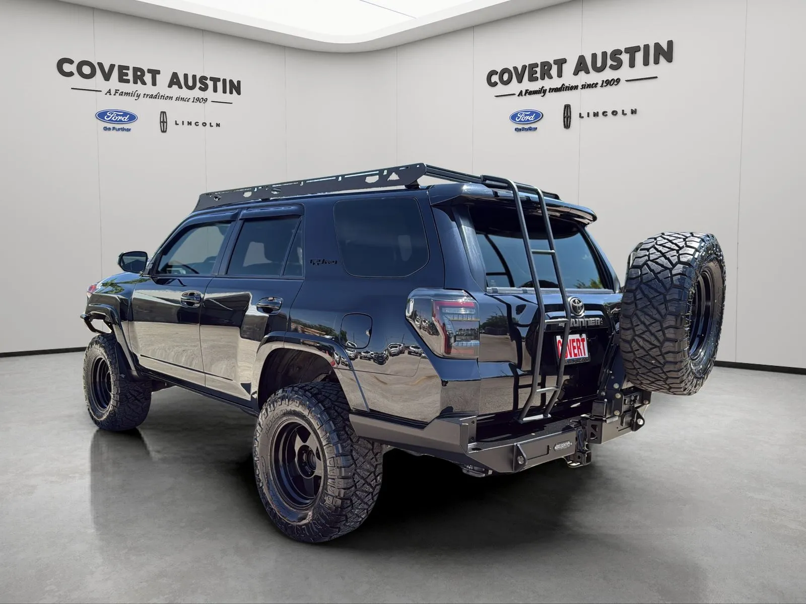Toyota 4Runner photo 3