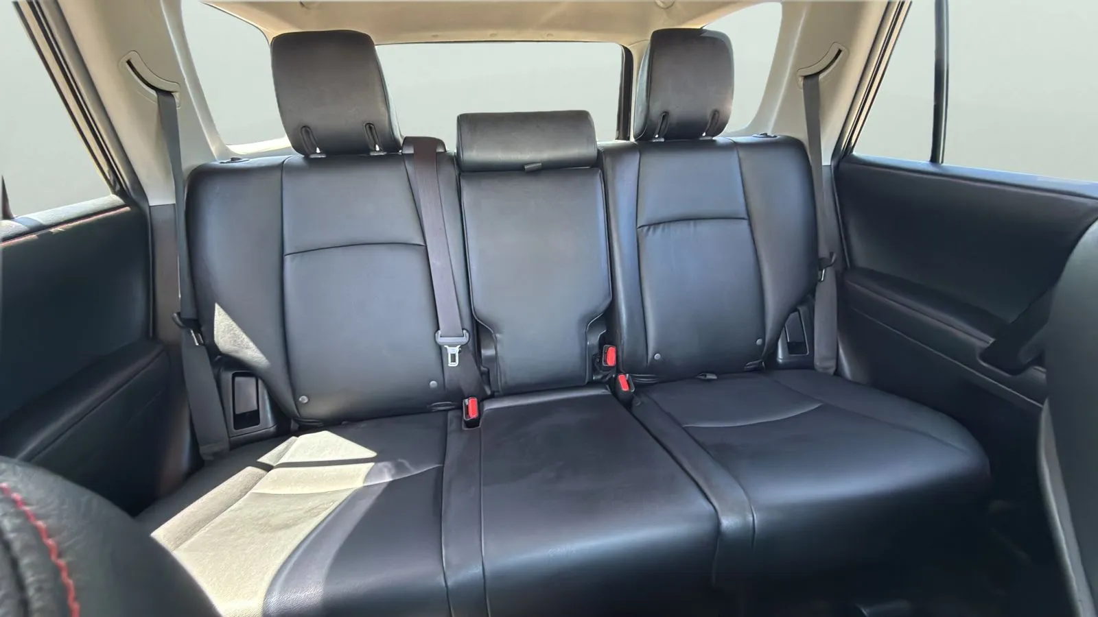 Toyota 4Runner photo 24