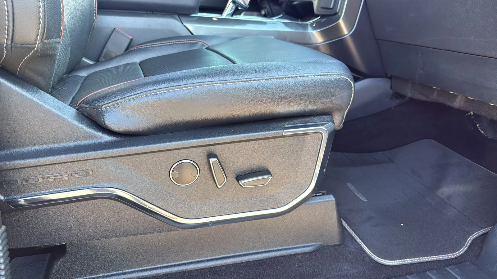 Ford F-150 photo 22