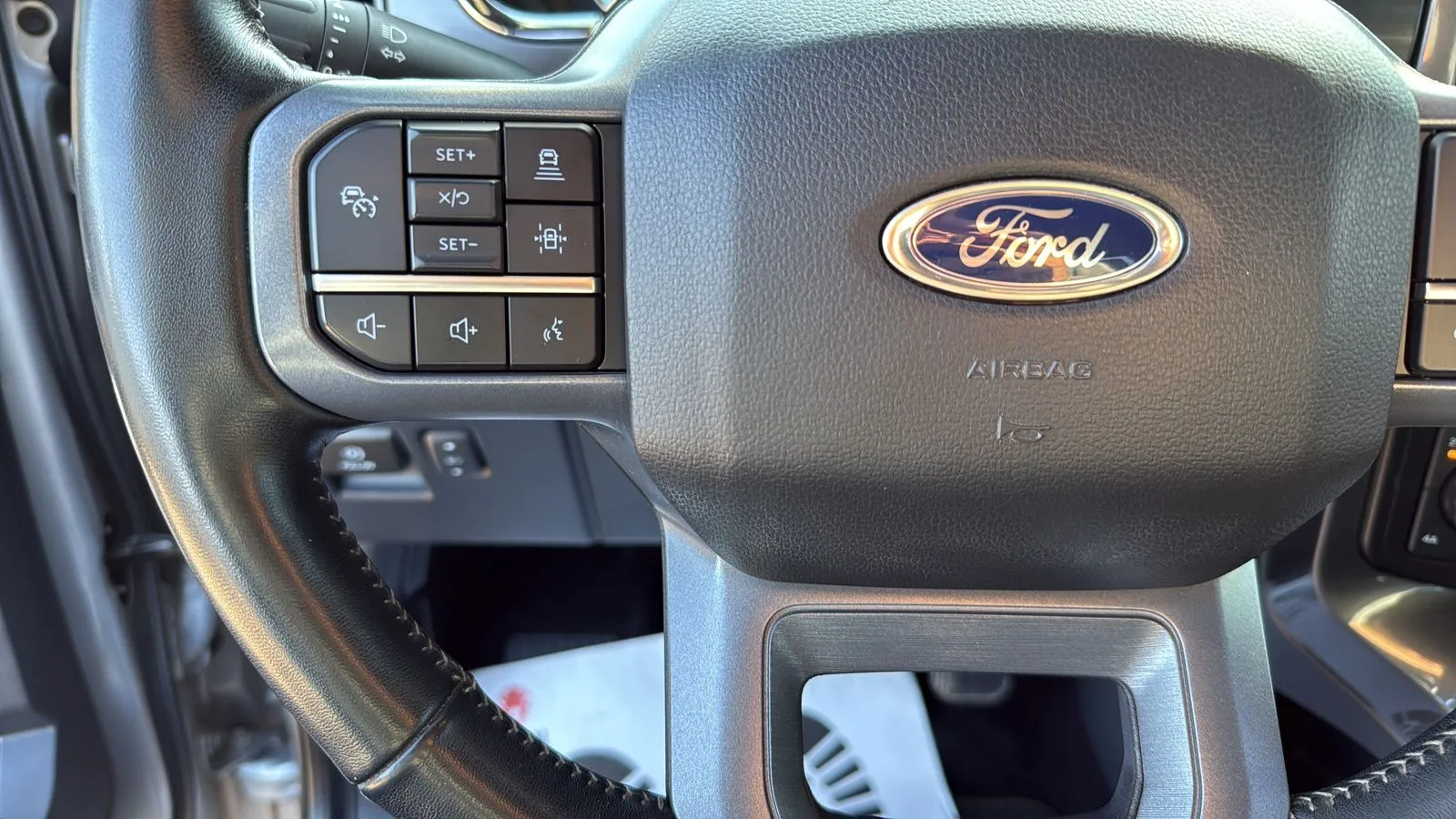 Ford F-150 photo 14