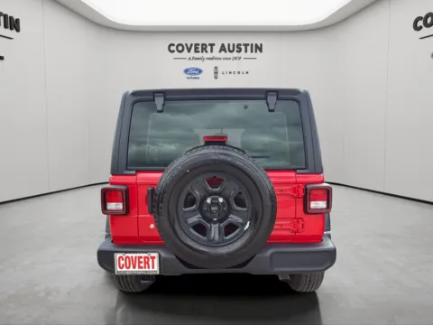 More photos of 2022 Jeep Wrangler Unlimited Sport at Covert Ford Lincoln, TX