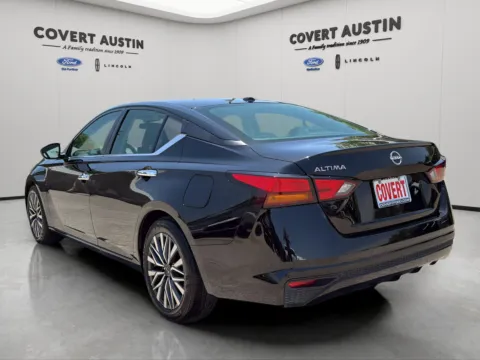 Another view of 2025 Nissan Altima 2.5 SV for sale in Austin, TX at Covert Ford Lincoln