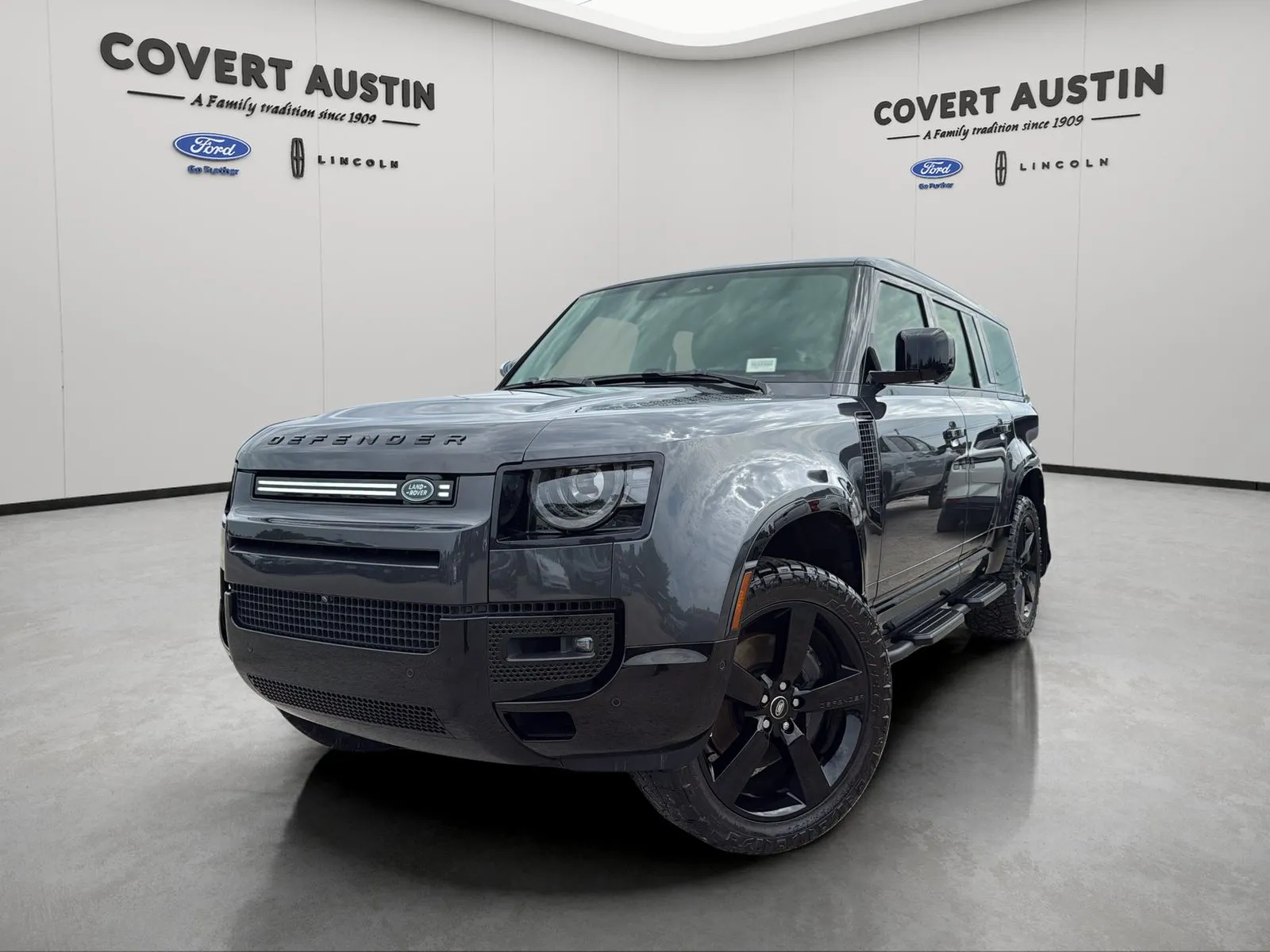Gray 2024 Land Rover Defender 130 X-Dynamic SE for sale in Austin, TX