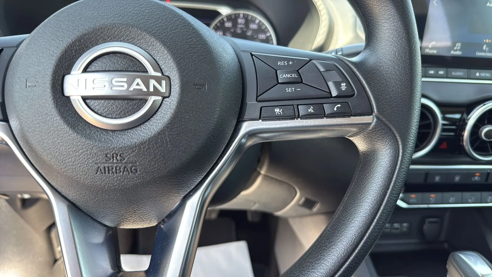 Nissan Sentra photo 14