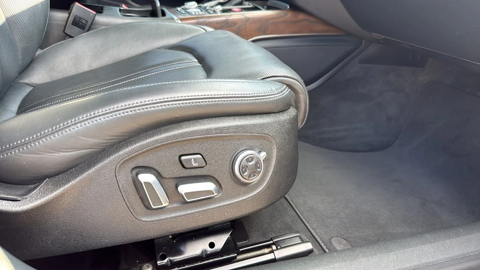 Audi S7 photo 24