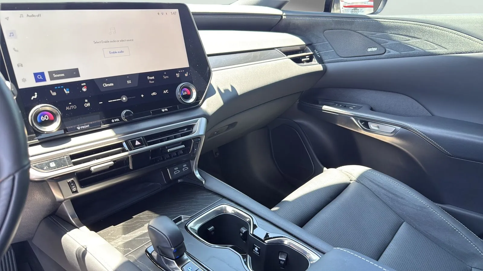 Lexus RX photo 19