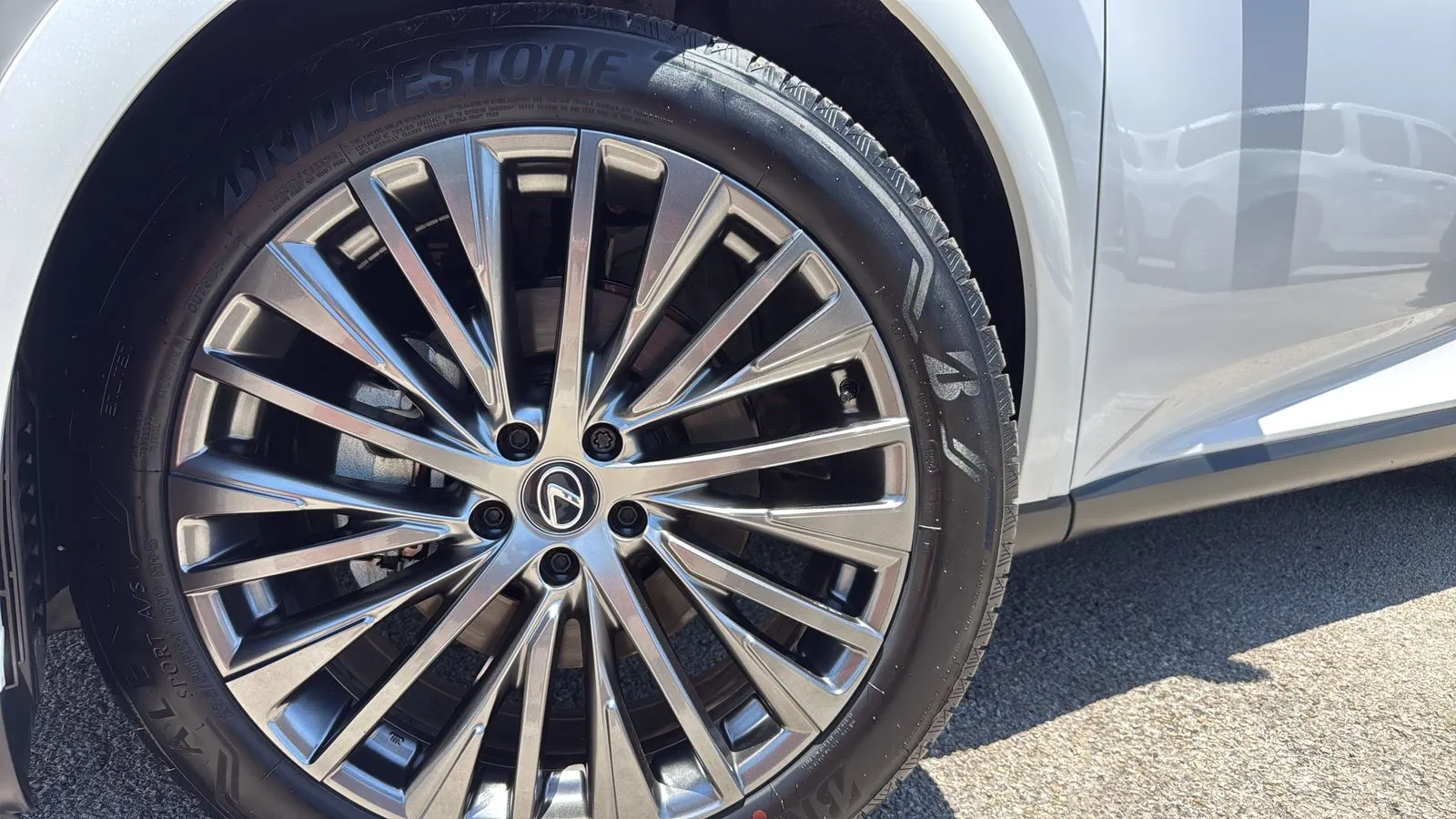 Lexus RX photo 29
