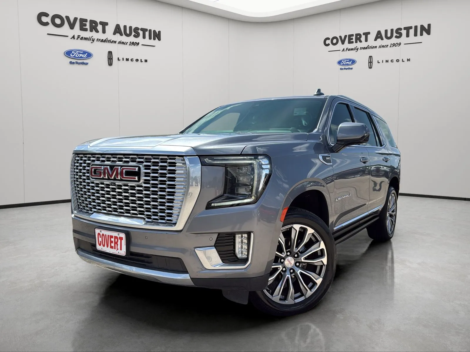 Silver 2021 GMC Yukon Denali for sale in Austin, TX