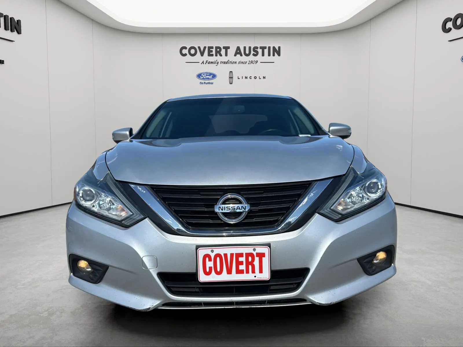 Silver 2017 Nissan Altima 2.5 SL for sale in Austin, TX