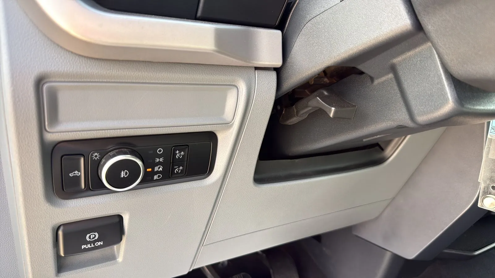 Ford F-150 photo 17