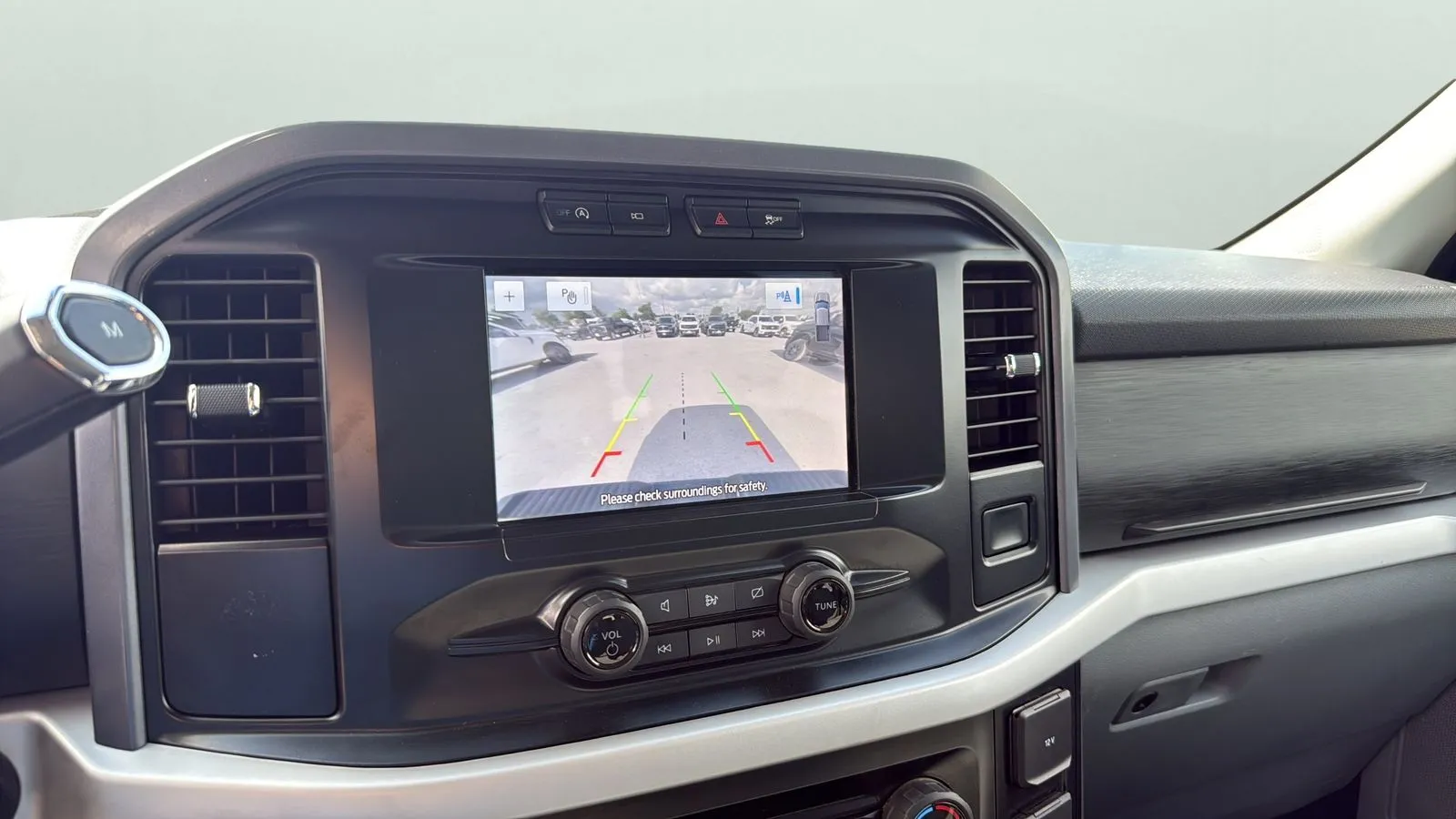 Ford F-150 photo 18