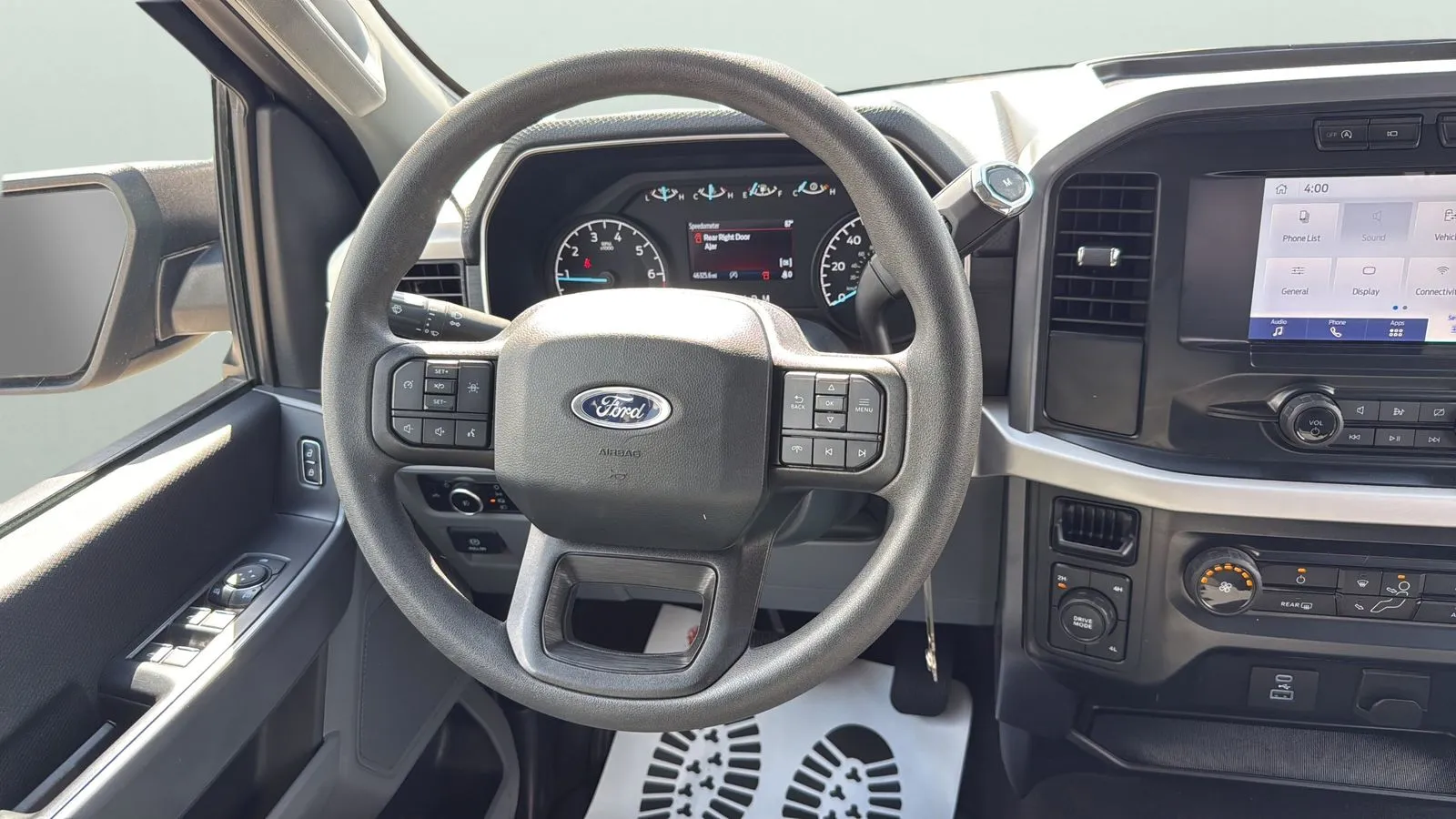 Ford F-150 photo 12