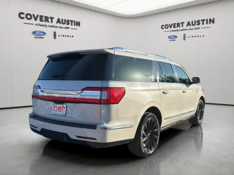 More photos of 2021 Lincoln Navigator L Reserve at Covert Ford Lincoln, TX
