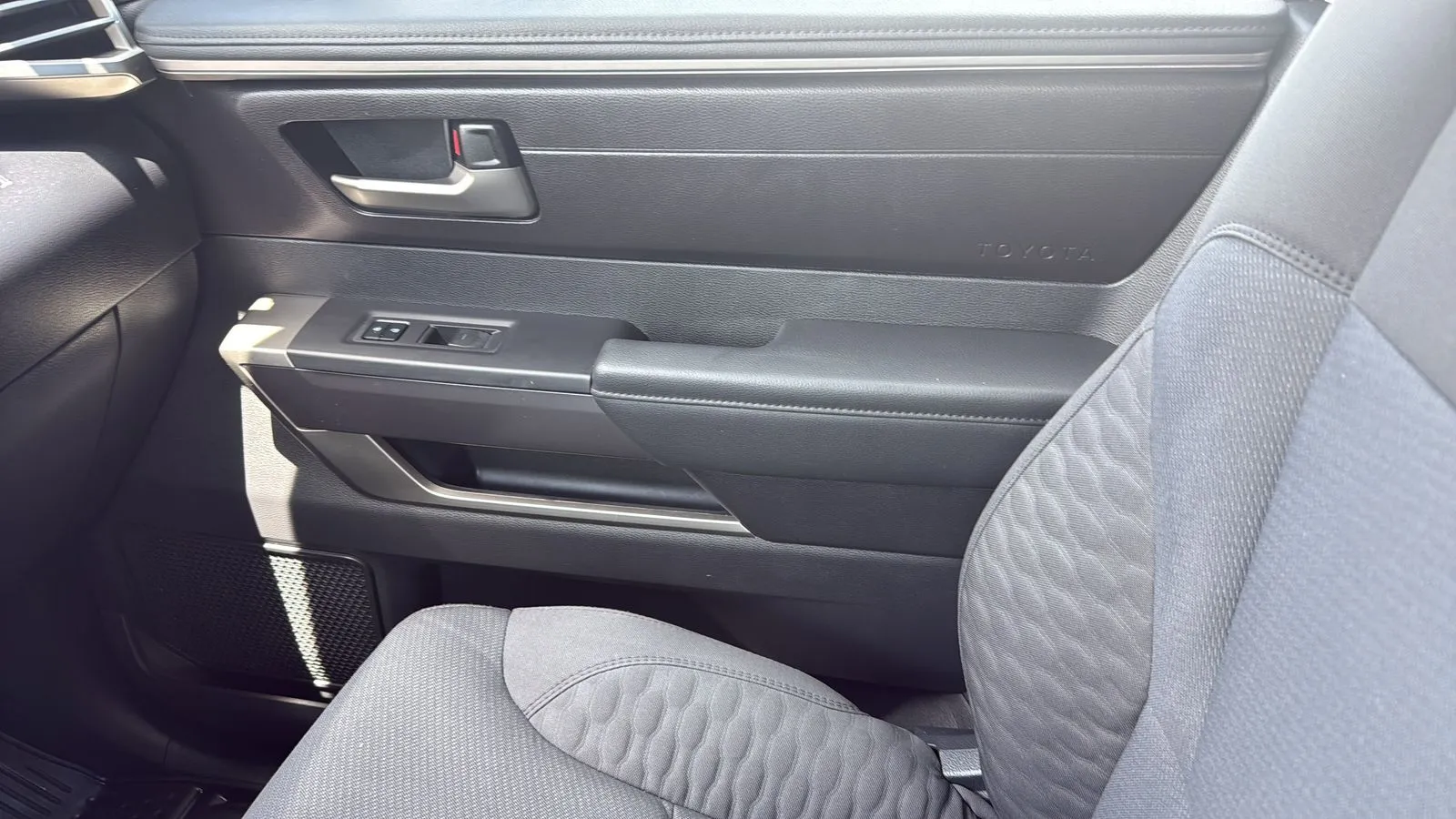 Toyota Tundra photo 23