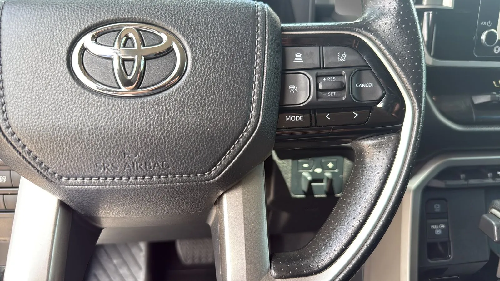 Toyota Tundra photo 15