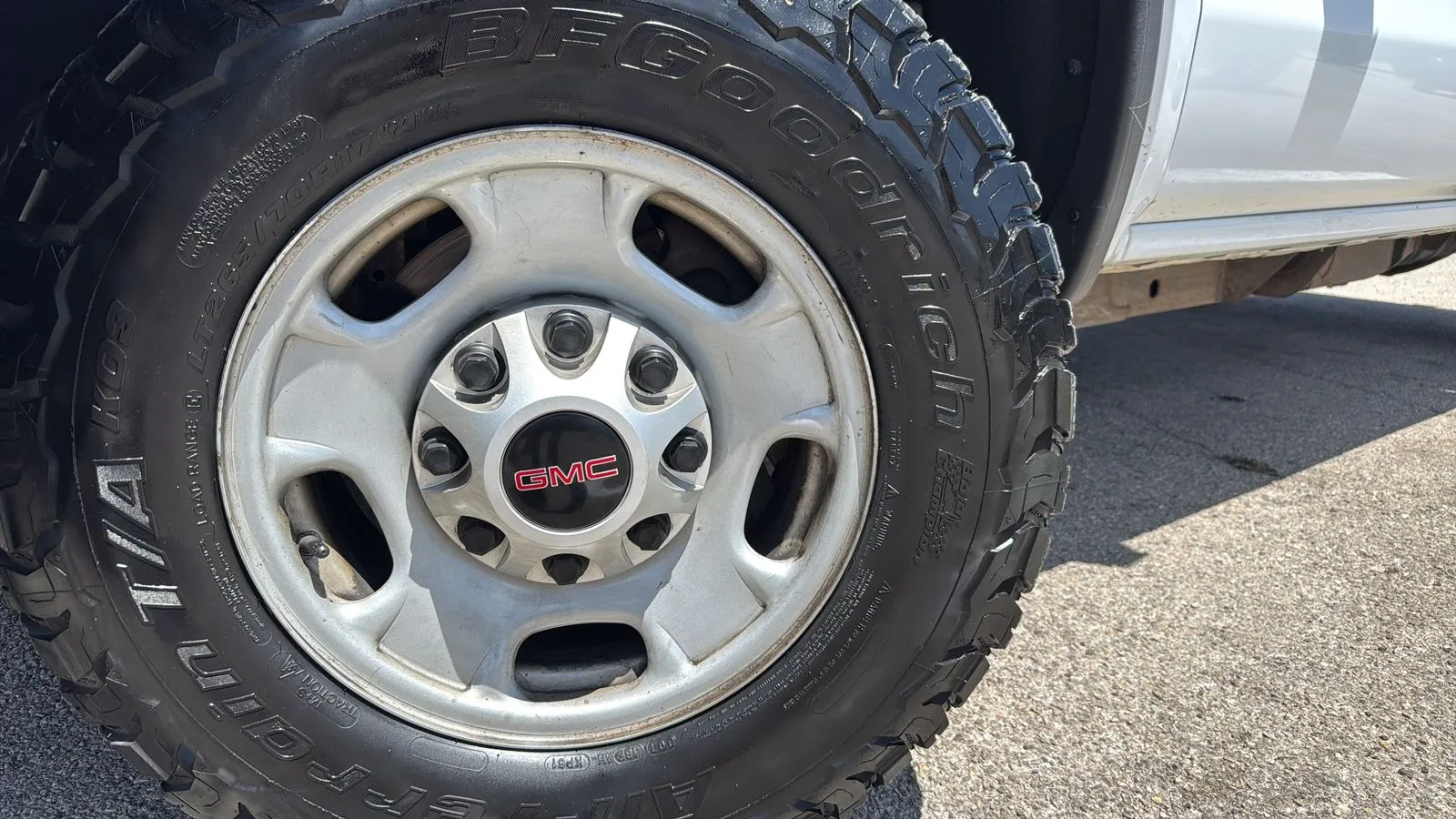 GMC Sierra photo 25