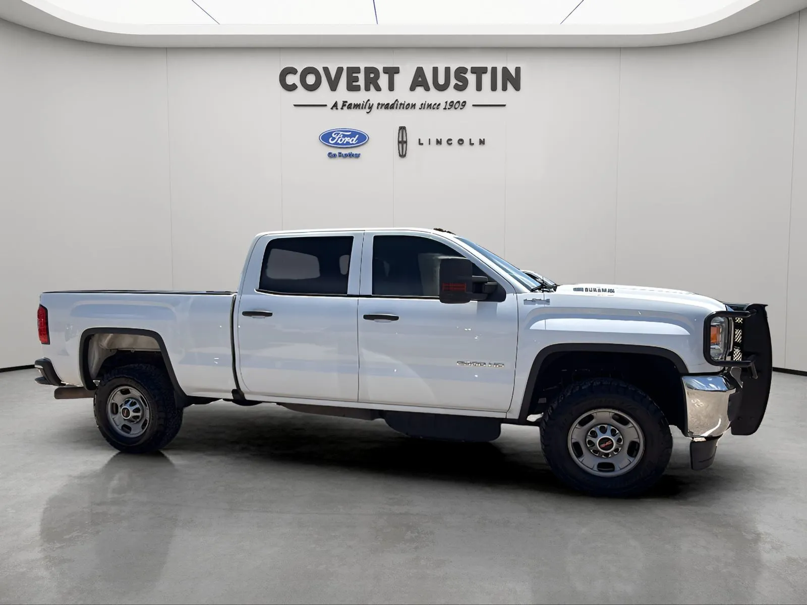 GMC Sierra photo 3