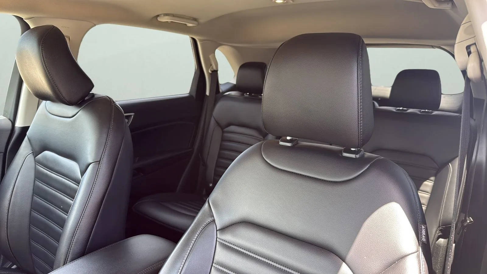 Ford Edge photo 9