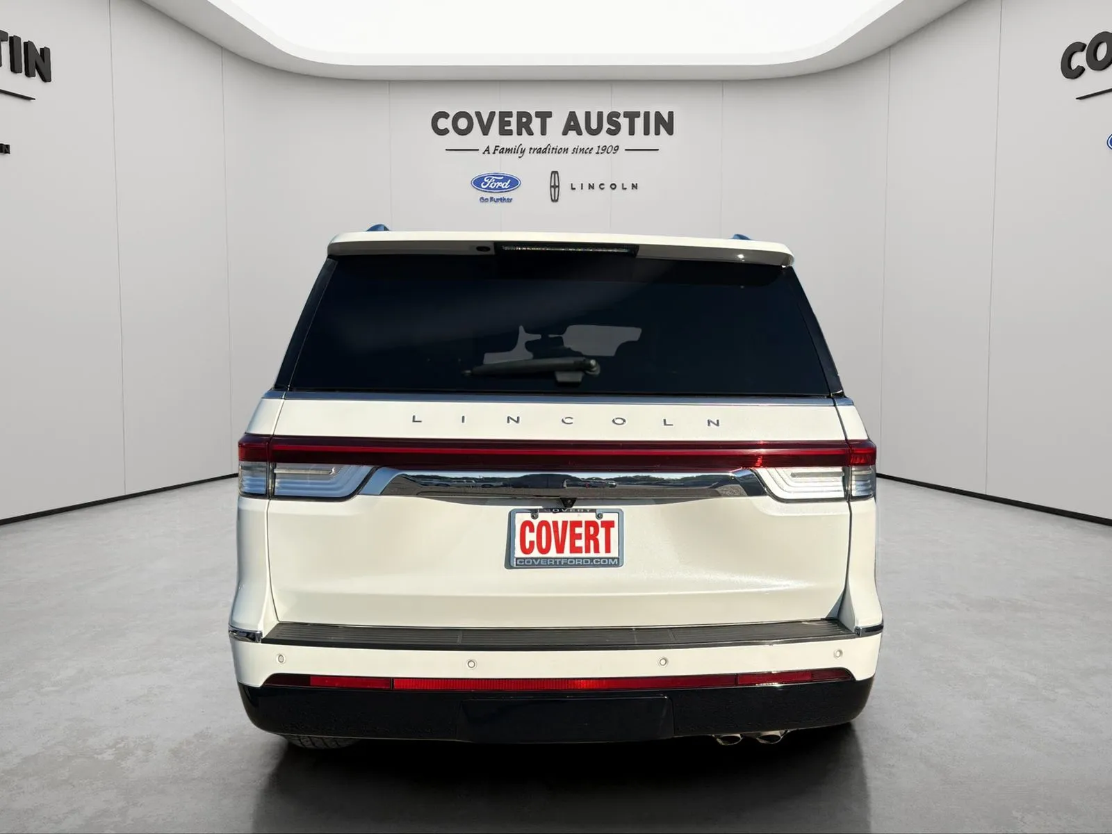Lincoln Navigator photo 4