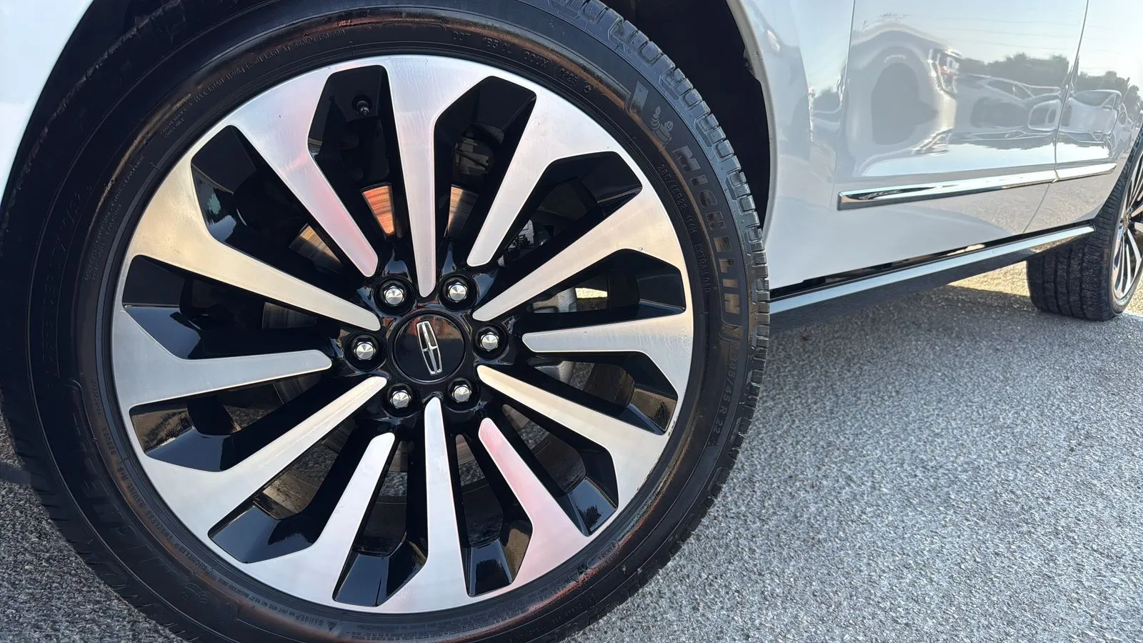 Lincoln Navigator photo 29