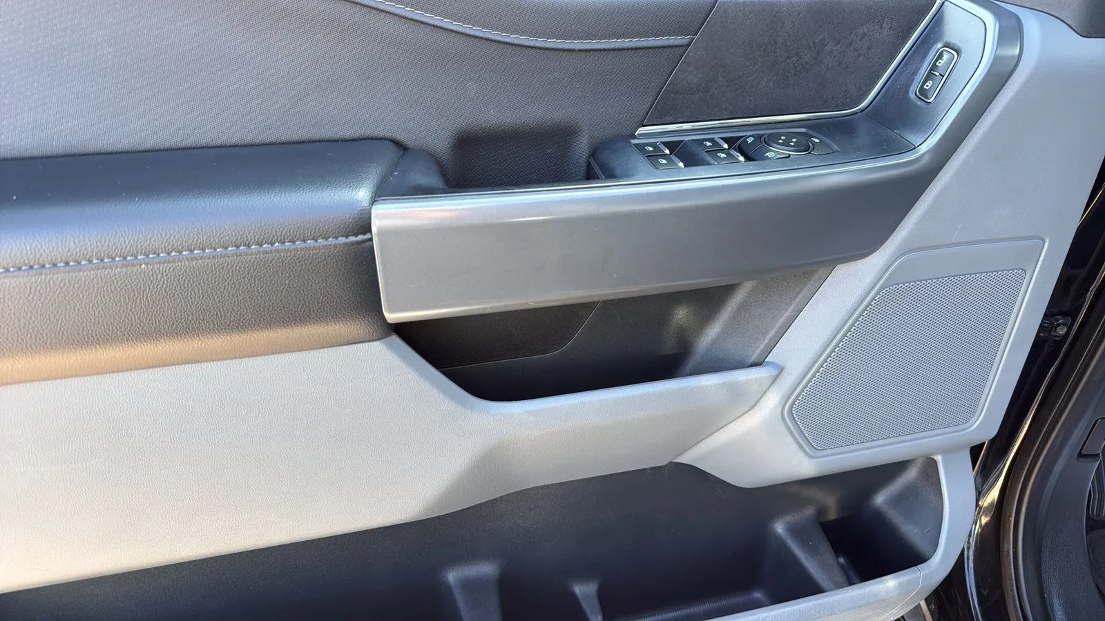 Ford F-150 photo 11