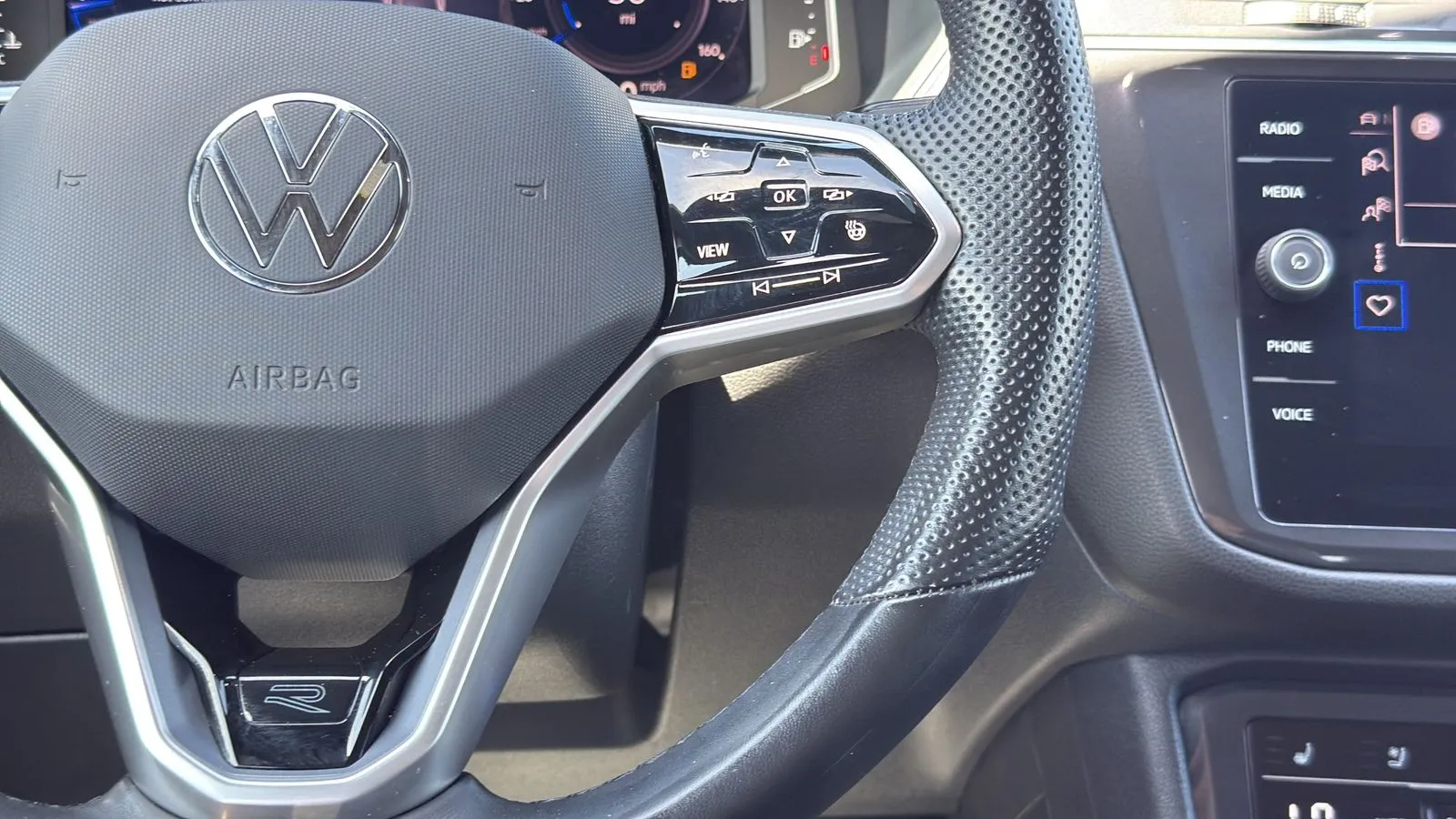 Volkswagen Tiguan photo 15