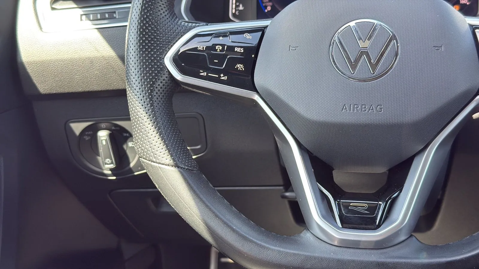Volkswagen Tiguan photo 16