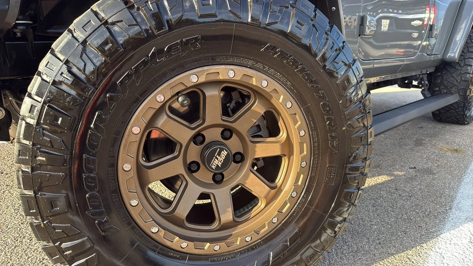 Jeep Wrangler photo 29