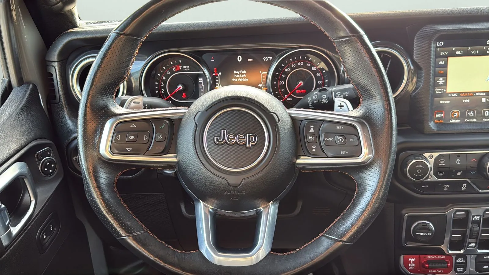 Jeep Wrangler photo 14
