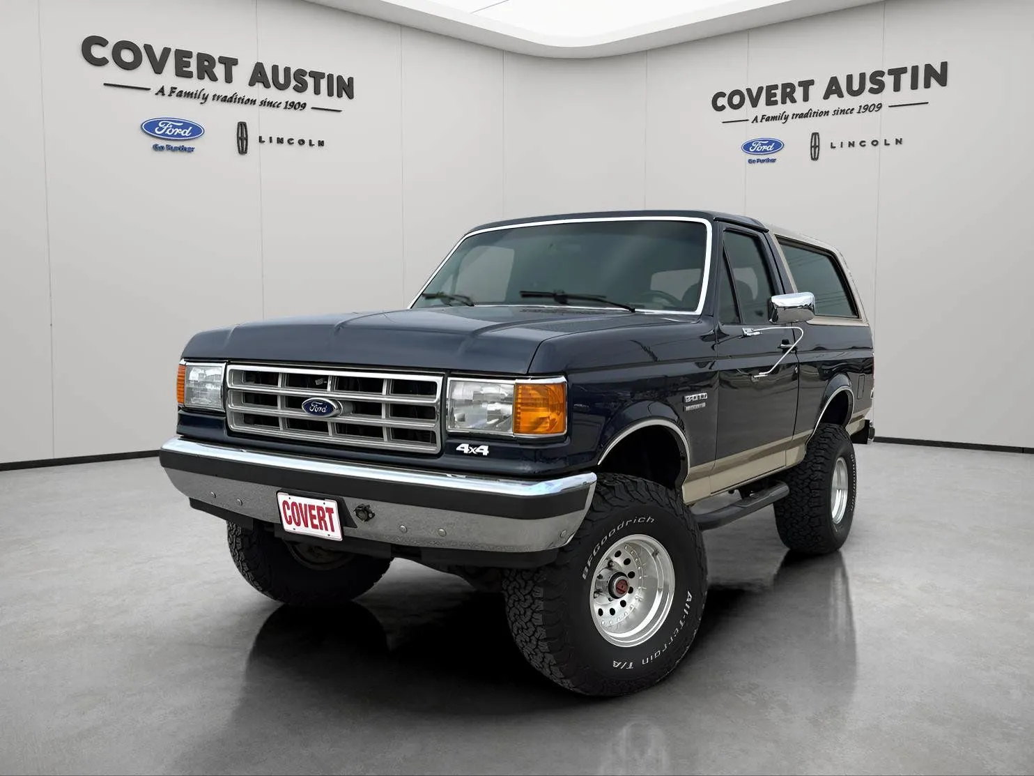 Blue 1988 Ford Bronco XLT for sale in Austin, TX
