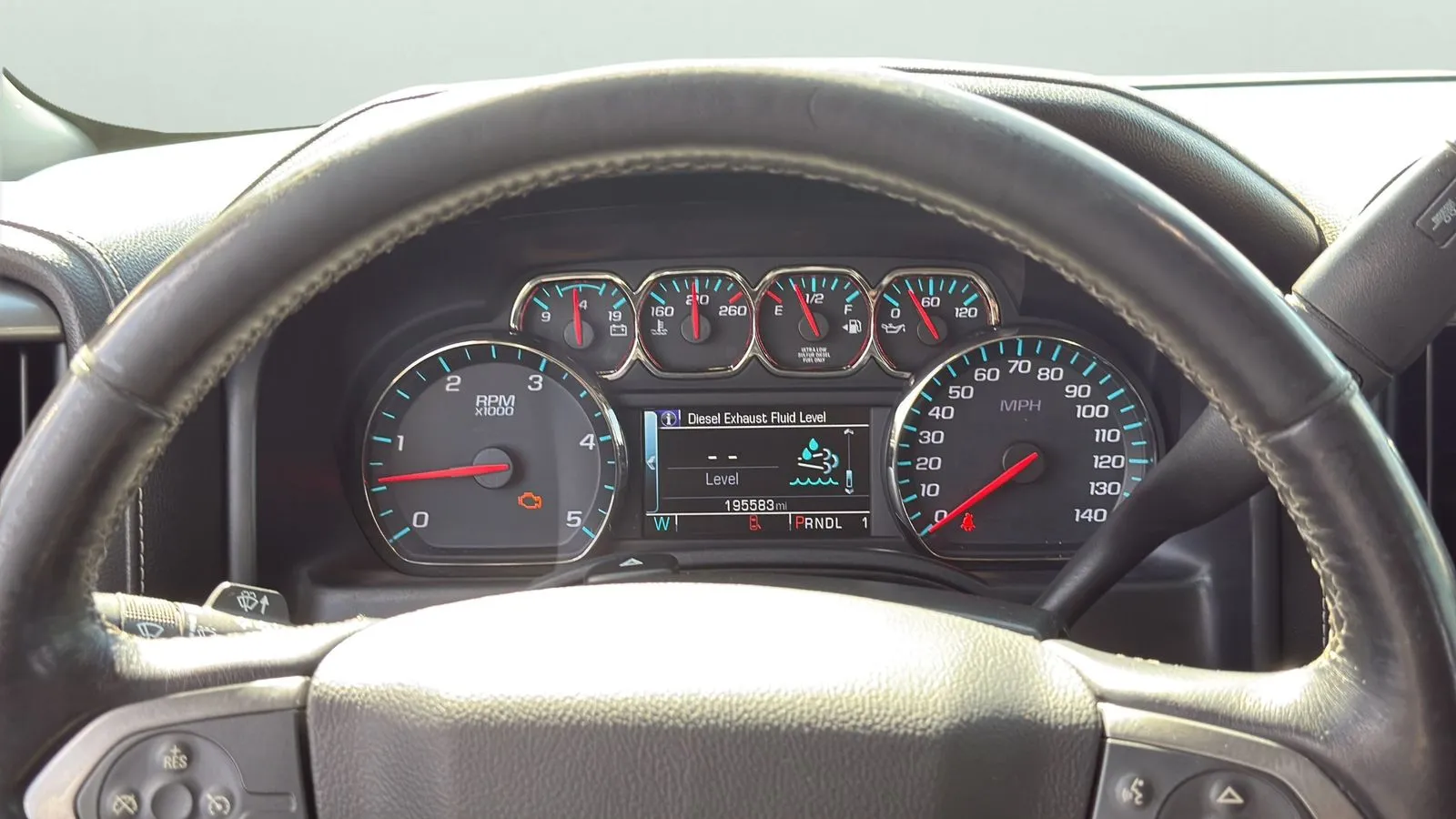 Chevrolet Silverado photo 10