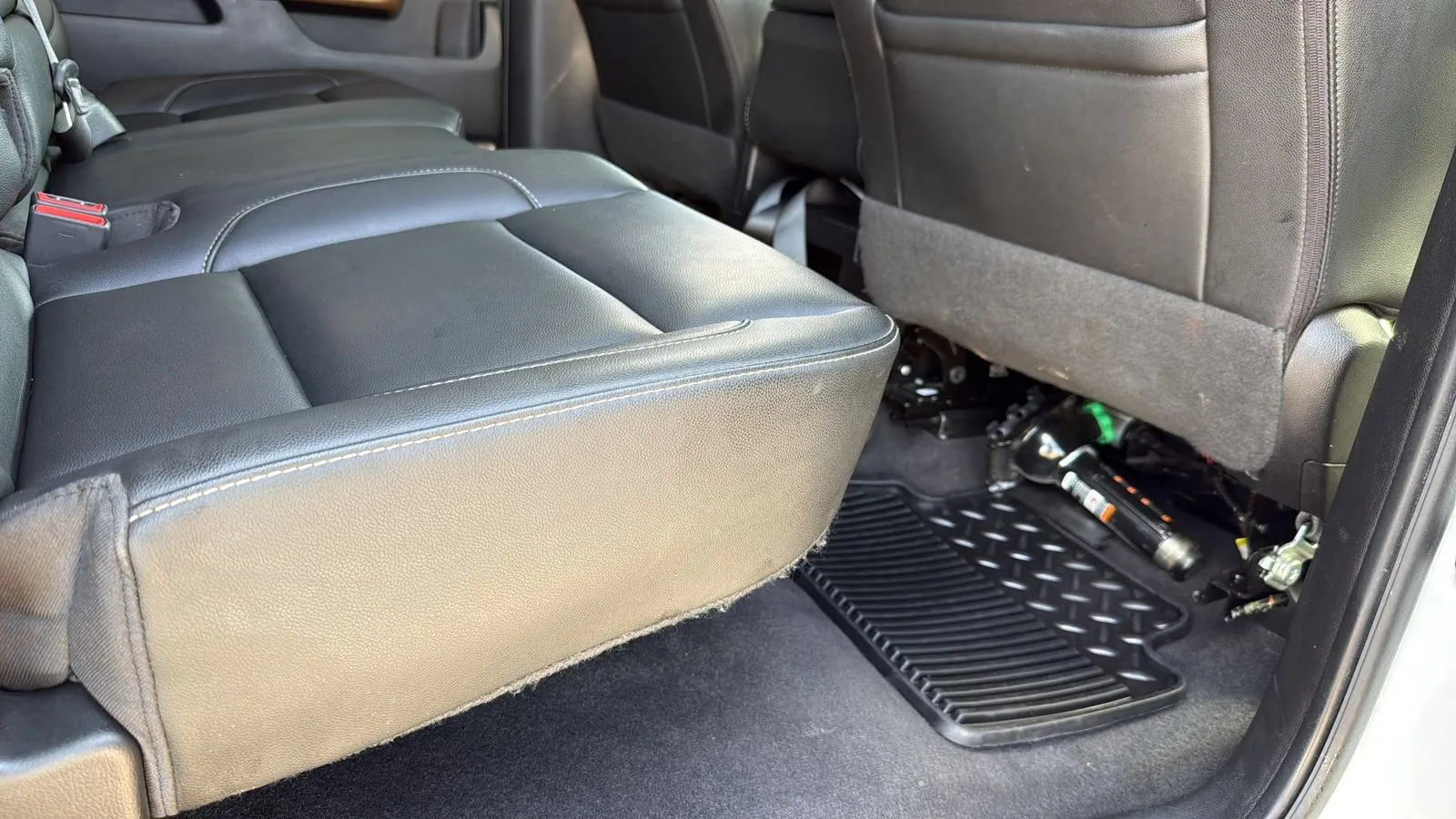 Chevrolet Silverado photo 22