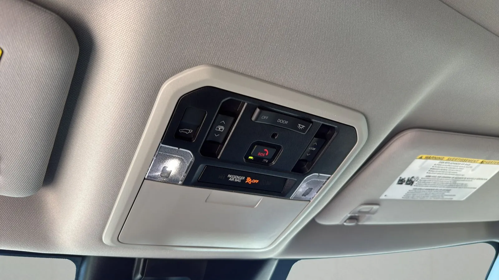 Toyota Sequoia photo 22