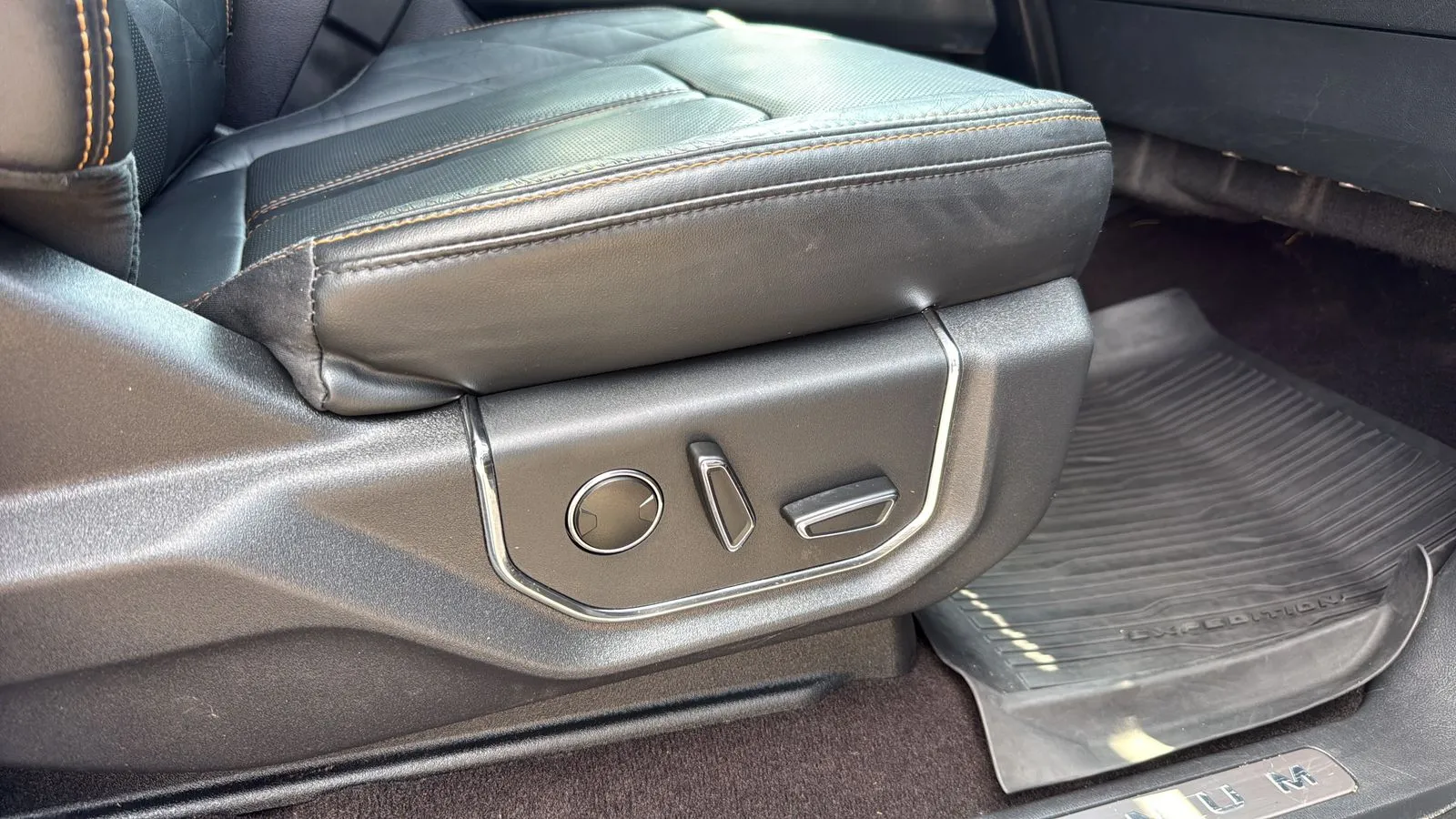 Ford Expedition photo 24