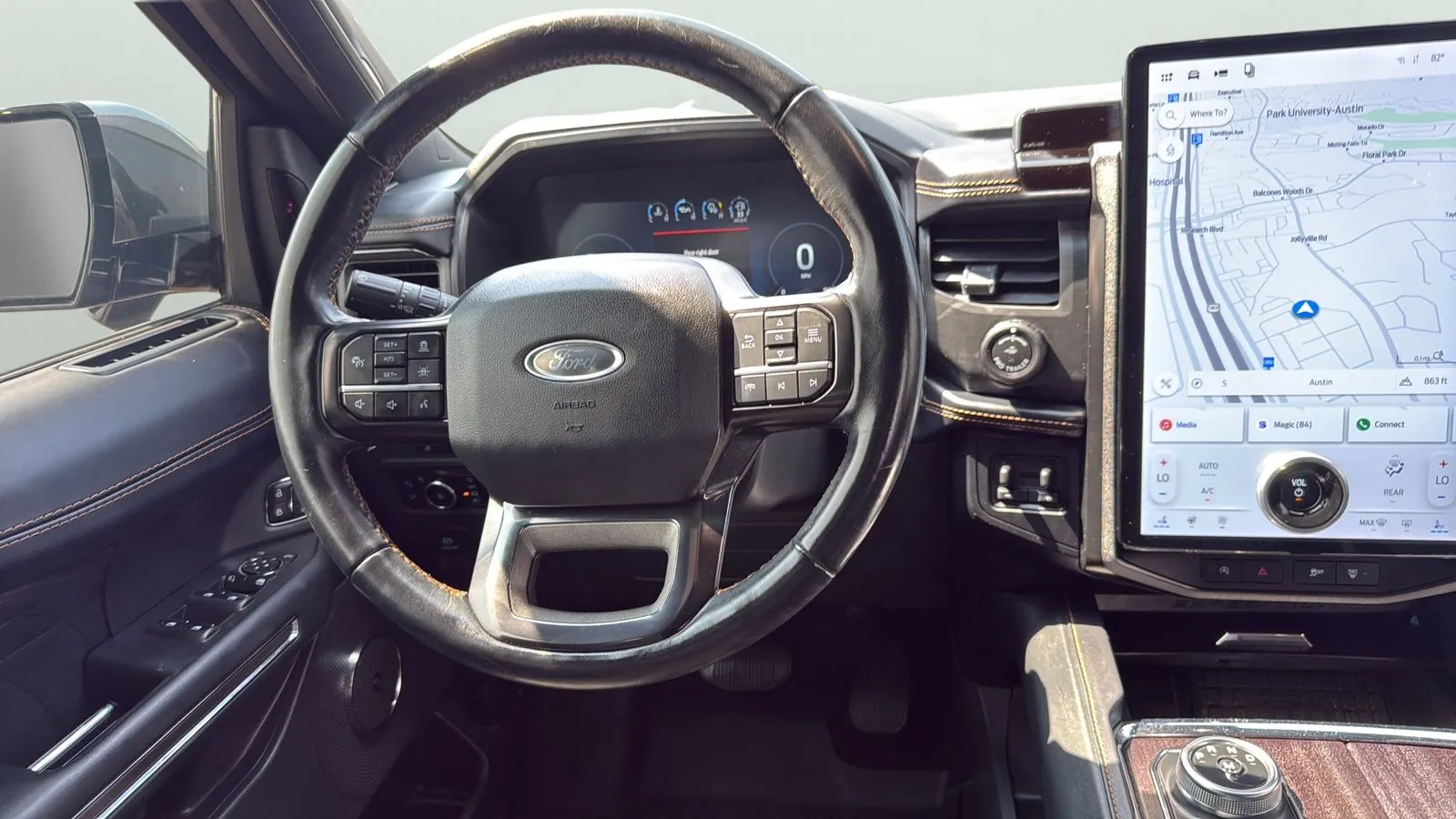 Ford Expedition photo 12